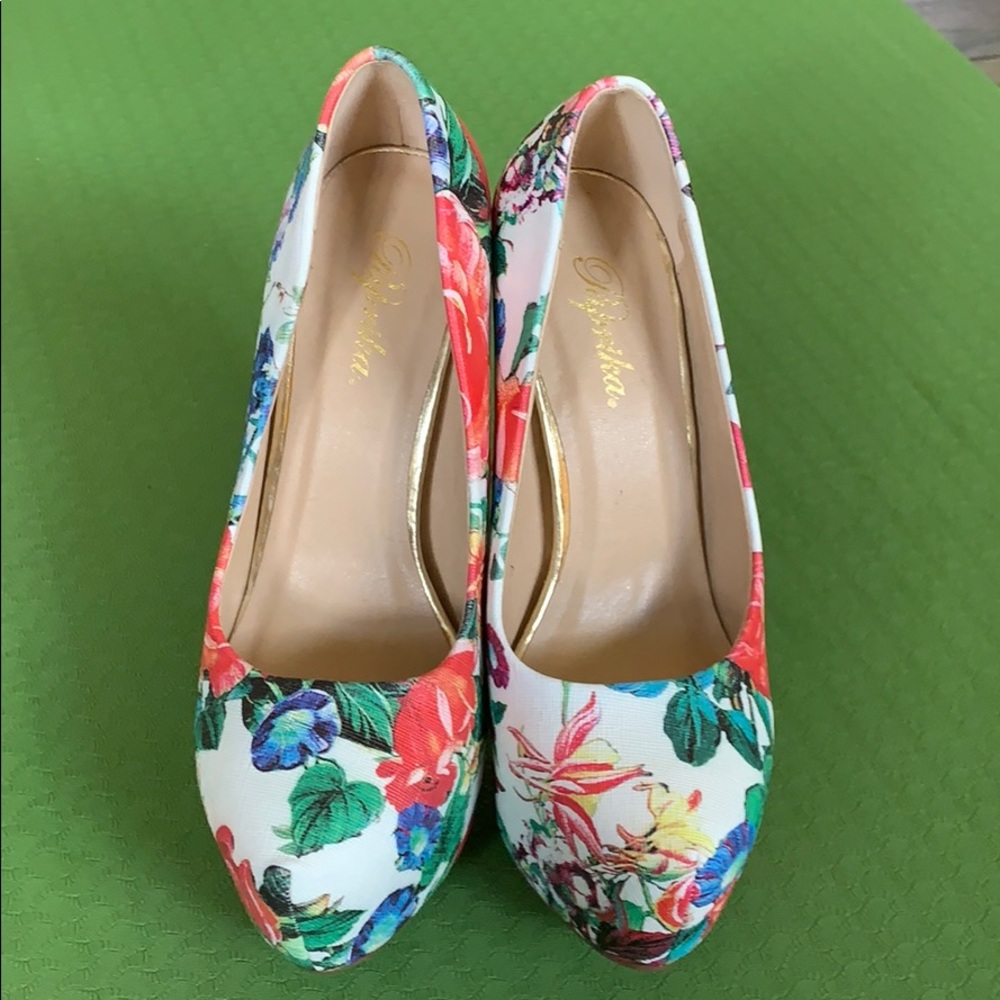 Floral 5" high heels.